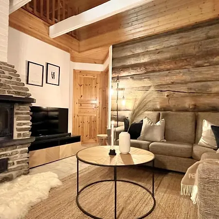 Nilimukka Log Near Center Casa vacanze Levi