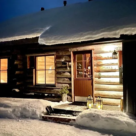 Nilimukka Log Near Center Levi