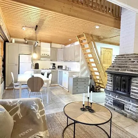 Nilimukka Log Near Center Ferienhaus *