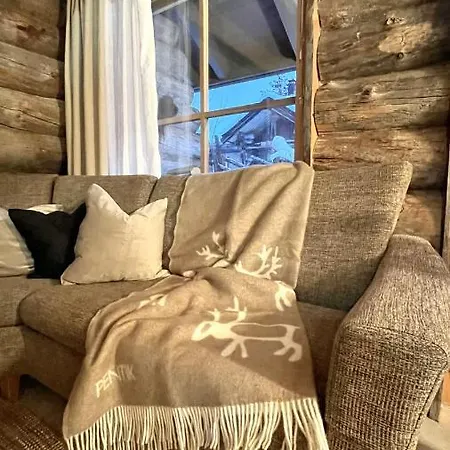 Nilimukka Log Near Center Ferienhaus *