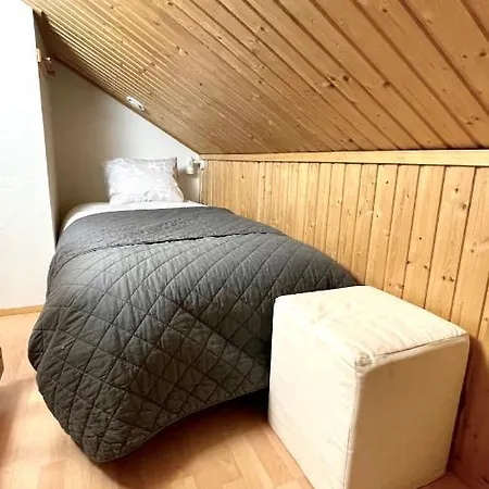 Nilimukka Log Near Center Ferienhaus *