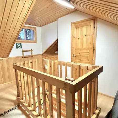 Nilimukka Log Near Center * Леви