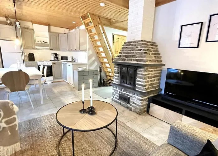 度假居 Nilimukka Log Near Center *