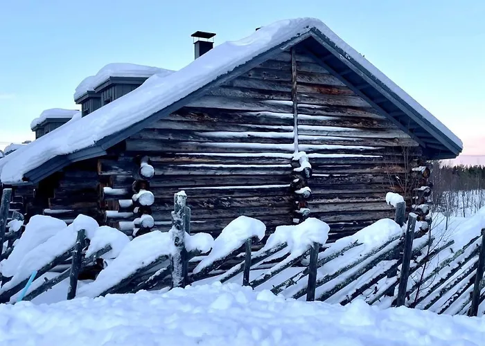 Nilimukka Log Near Center