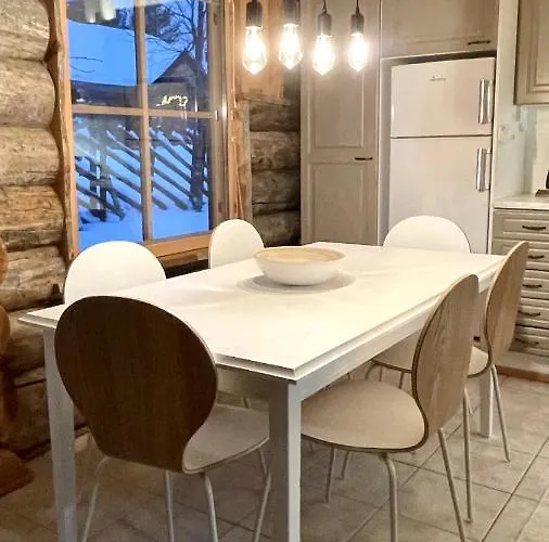 Nilimukka Log Near Center