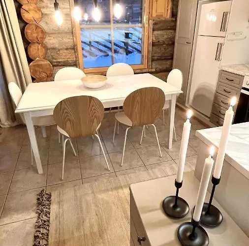 Nilimukka Log Near Center * 列维